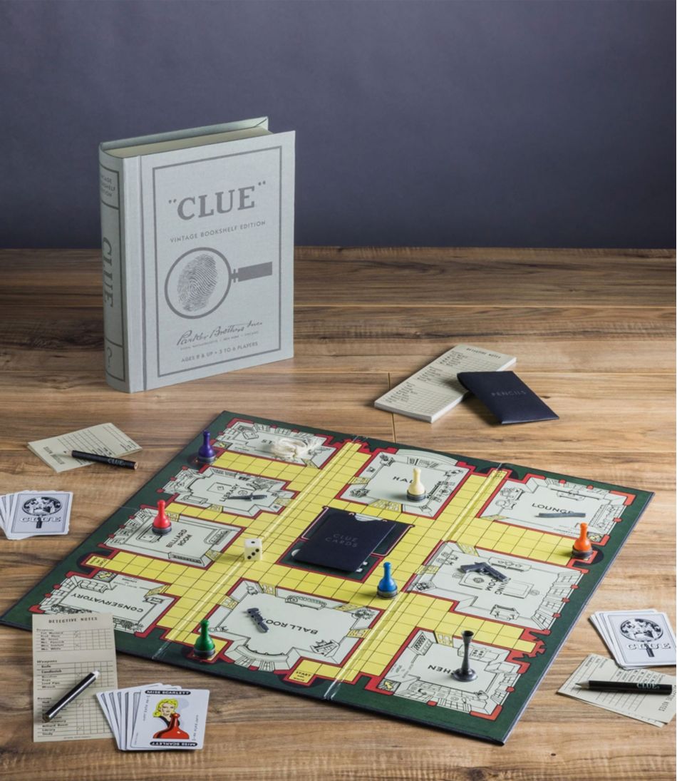 L.L.Bean | Clue Vintage Bookshelf Game